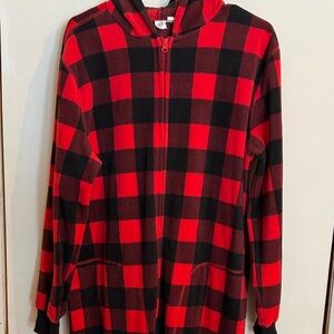 GAP Red and Black Buffalo Plaid Zip pajamas with Hood